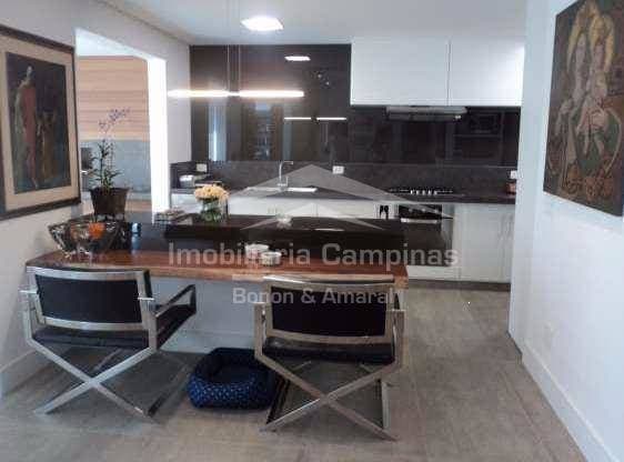 Apartamento à Venda no Cambuí em Campinas / SP