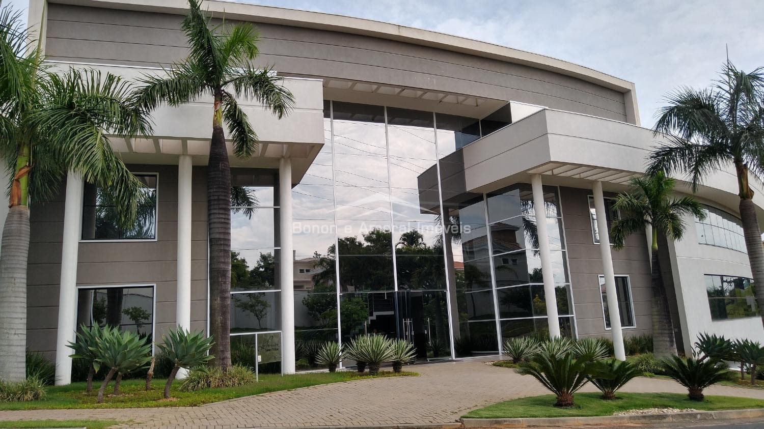 Salas/Conjuntos à Venda - Ville Sainte Hélène em Campinas / SP