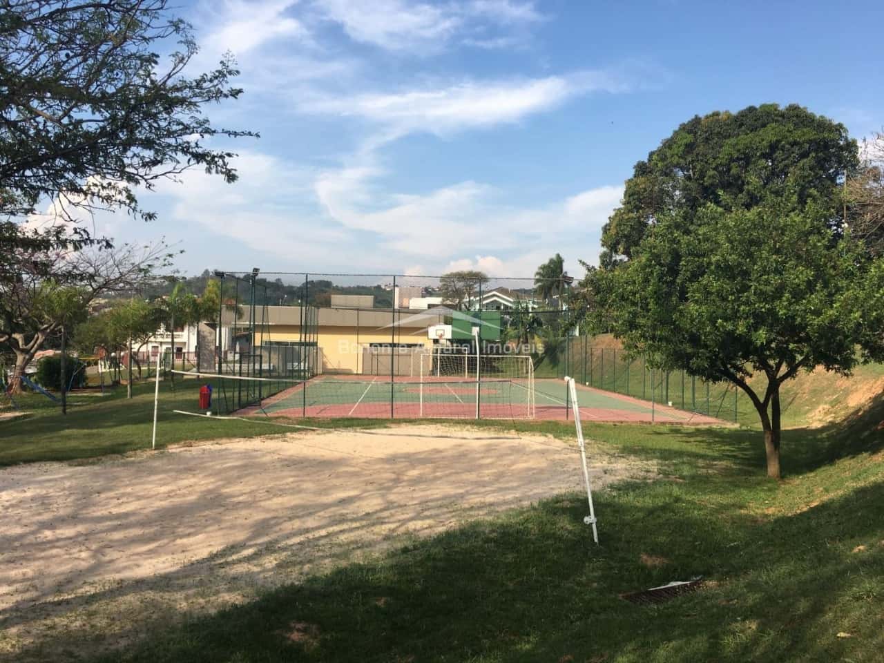 Foto do condomínio Parque Residencial Maison Blanche