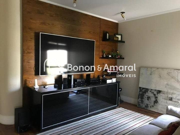 Apartamento à Venda - Cambuí em Campinas / SP