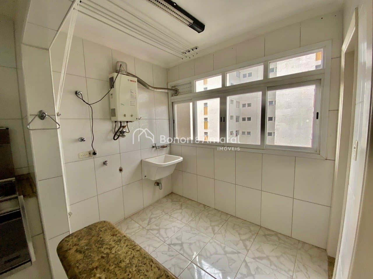 Apartamento à Venda - Centro em Campinas / SP
