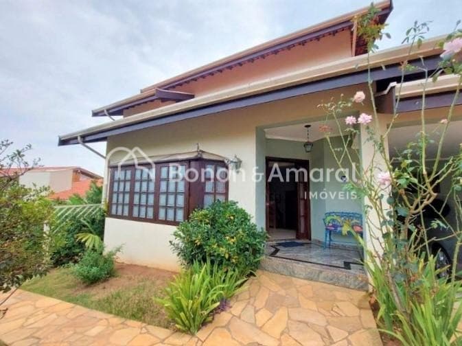 Casa em Condomínio à Venda - Loteamento Caminhos de São Conrado (Sousas) em Campinas / SP