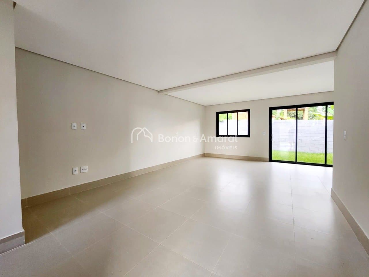 Casa em Condomínio à Venda - Nova Veneza em Paulínia / SP
