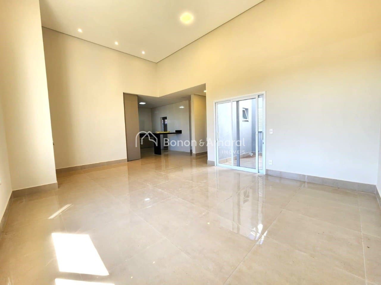 Casa em Condomínio à Venda - Parque Brasil 500 em Paulínia / SP