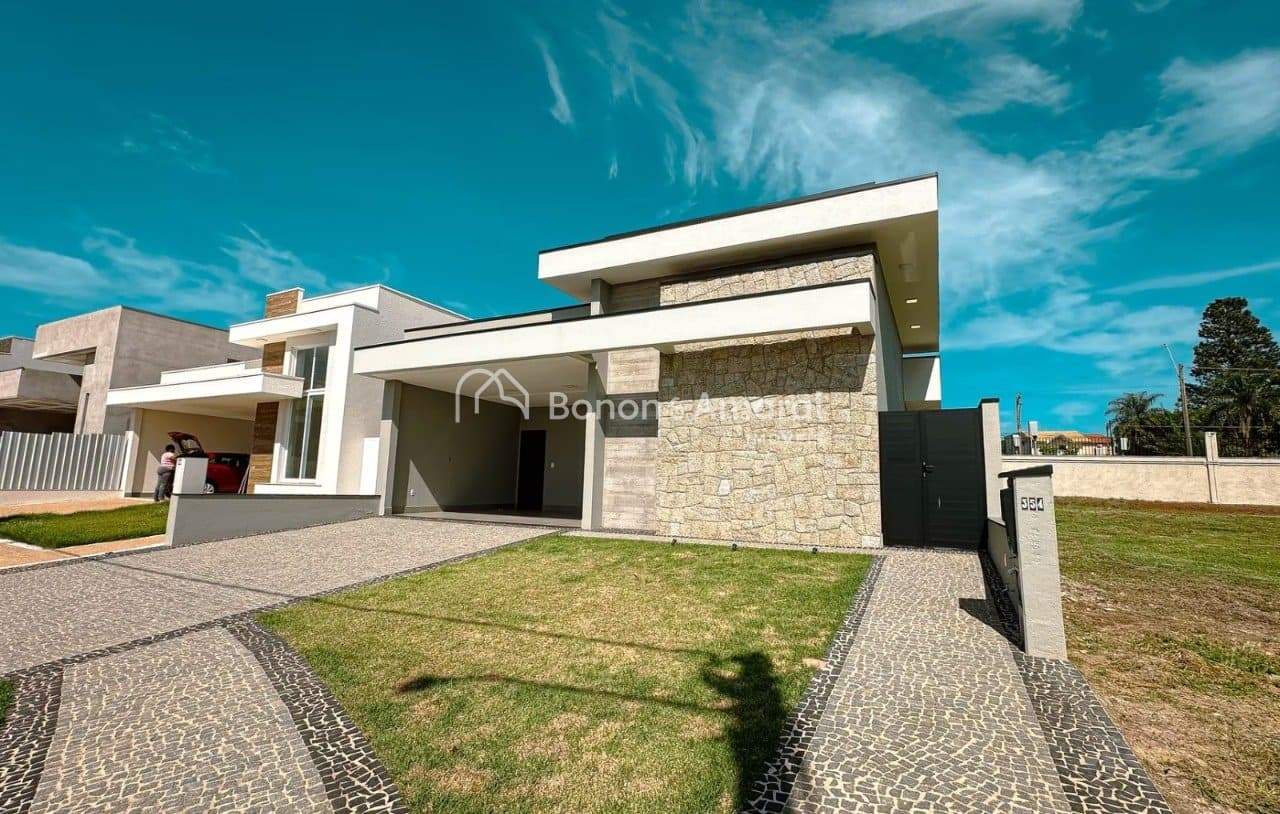 Casa em Condomínio à Venda - Jardim América em Paulínia / SP