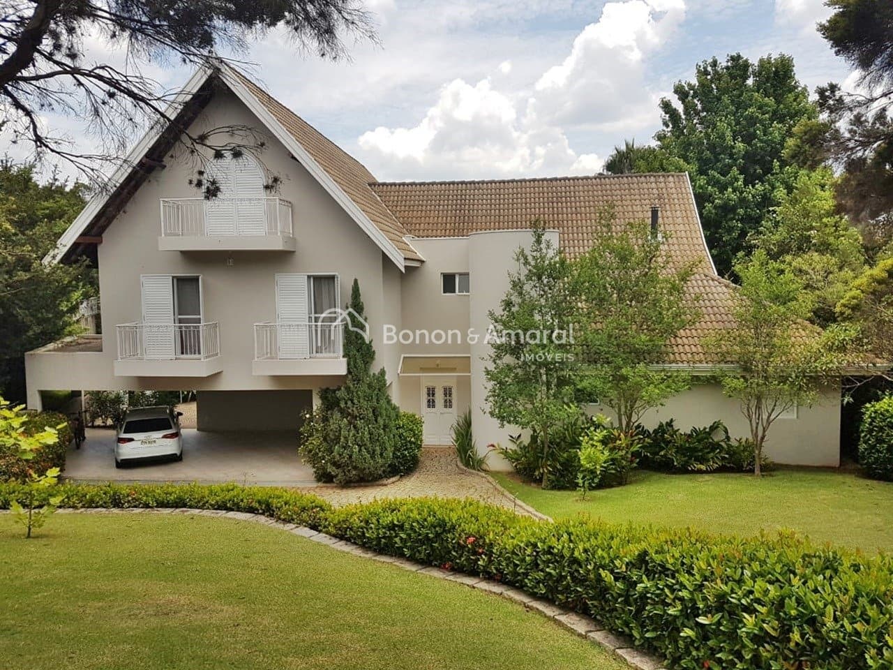 Casa em Condomínio à Venda - Dois Córregos em Valinhos / SP