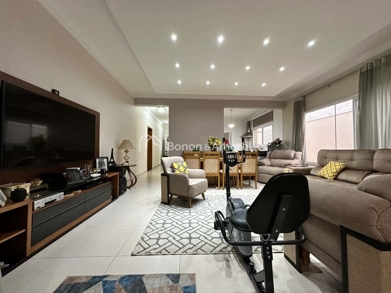 Casa em Condomínio à Venda - Parque Brasil 500, Paulínia/ SP — foto principal
