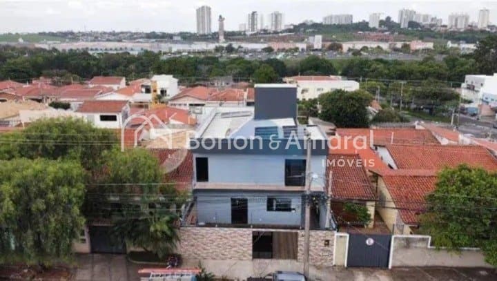 Casa à Venda - Jardim Santa Genebra em Campinas / SP