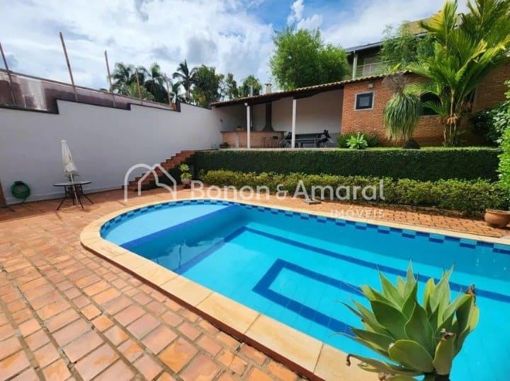 Casa em Condomínio à Venda - Loteamento Caminhos de São Conrado (Sousas) em Campinas / SP