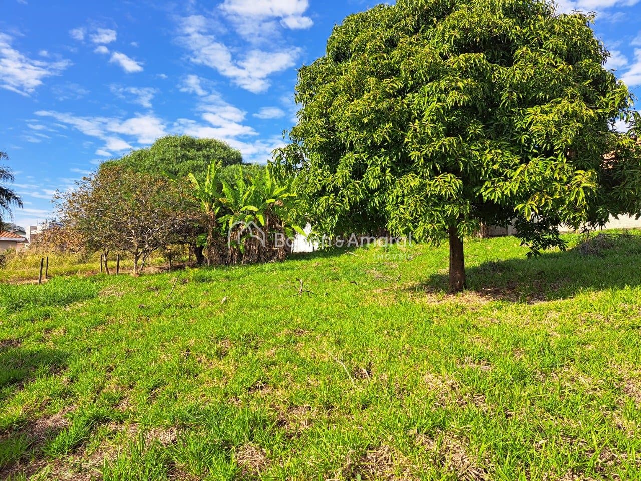 Terreno à Venda - Parque Das Universidades em Campinas / SP