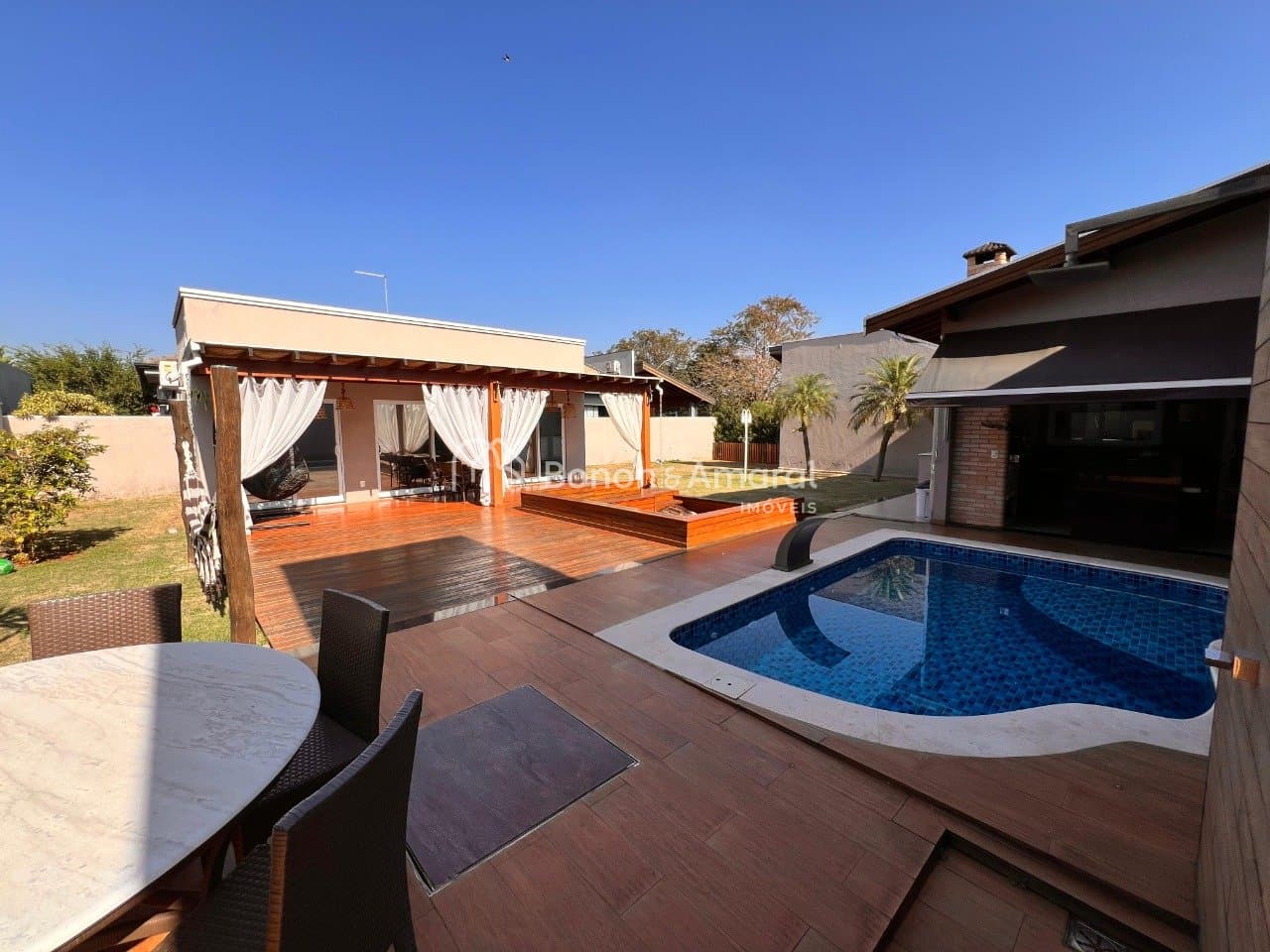 Casa em Condomínio à Venda - Parque Brasil 500 em Paulínia / SP