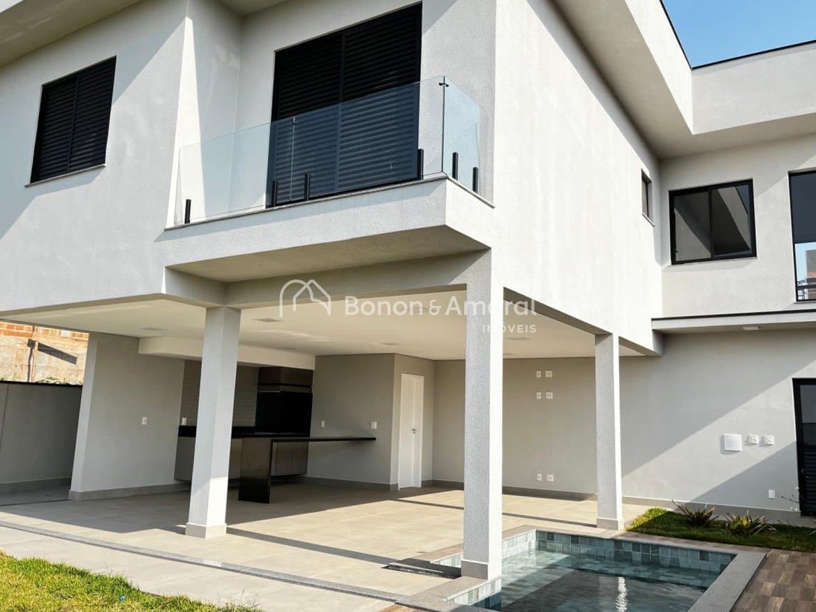 Casa em Condomínio à Venda - Roncáglia em Valinhos / SP
