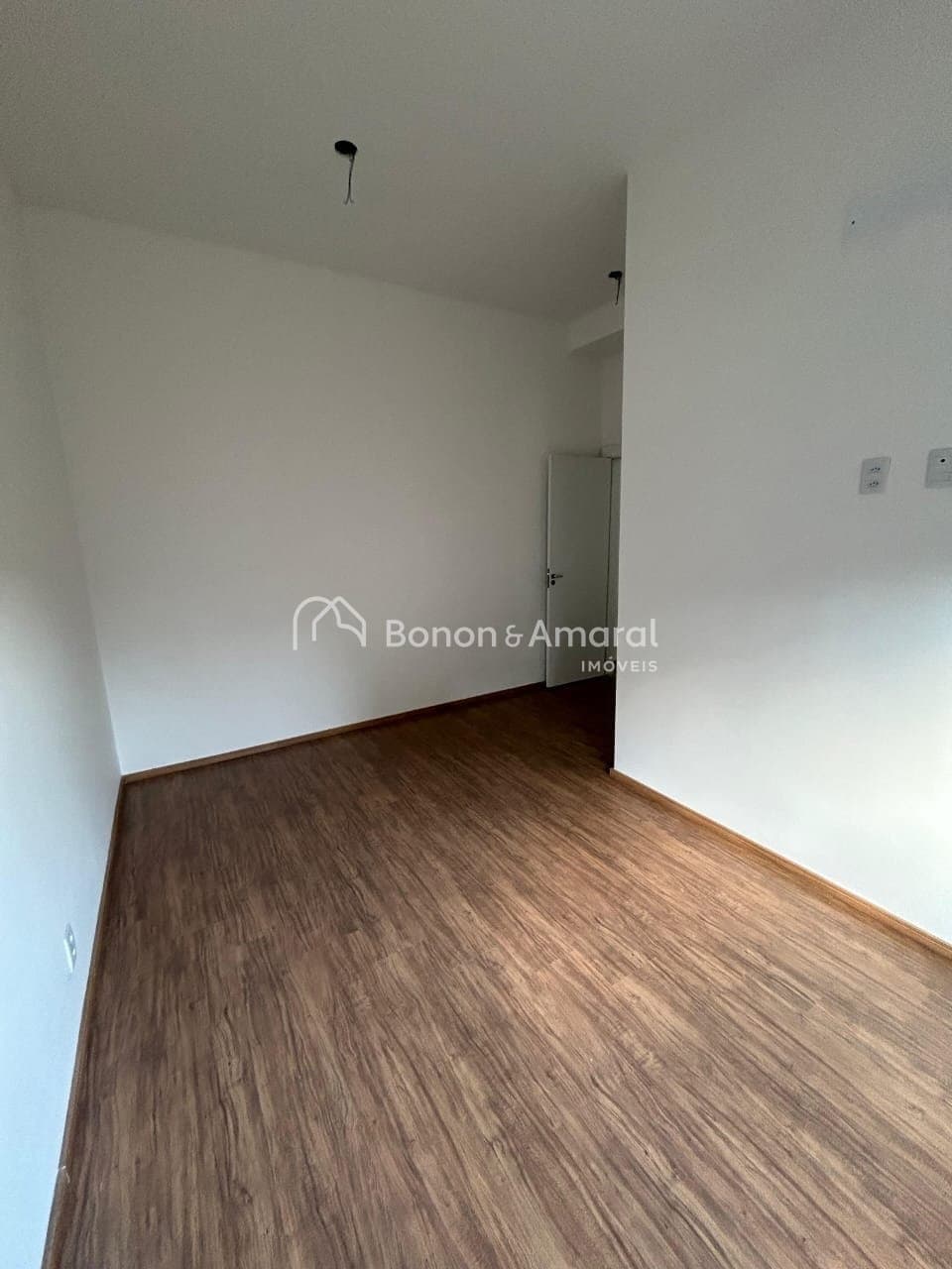 Apartamento à Venda - Parque Rural Fazenda Santa Cândida em Campinas / SP
