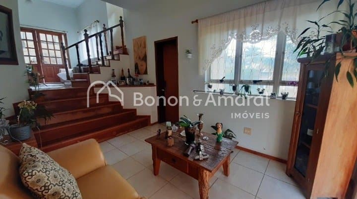 Casa em Condomínio à Venda - Lenheiro em Valinhos / SP