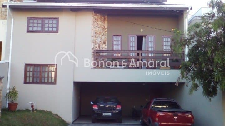 Casa em Condomínio à Venda - Roncáglia em Valinhos / SP